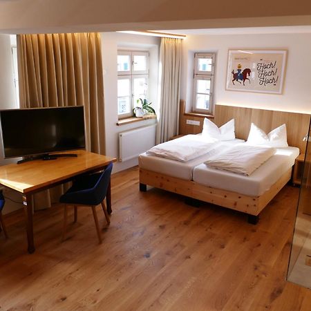 Hotel Zum Schwarzen Ross Und Gutmann Zur Post Hilpoltstein Eksteriør billede
