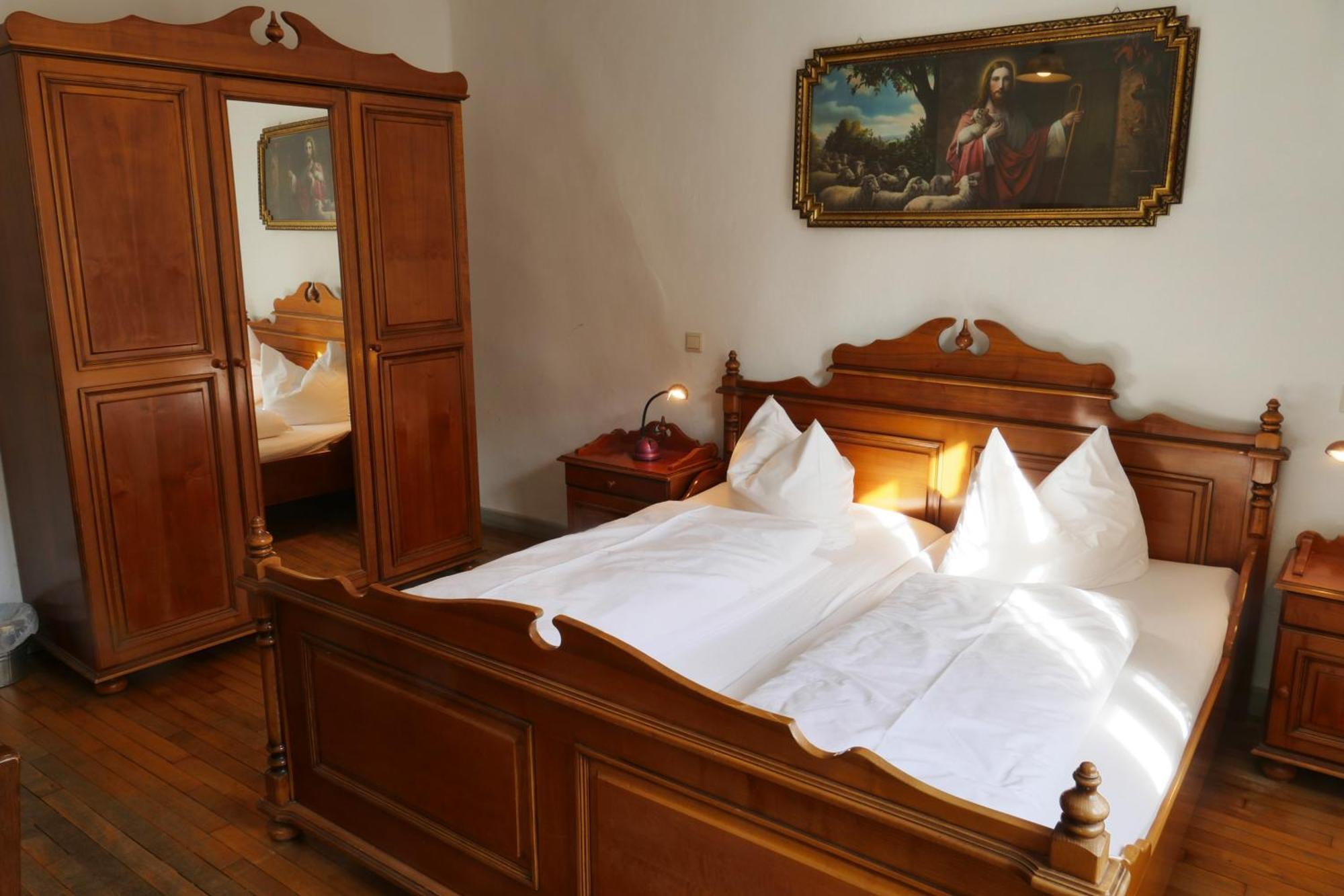 Hotel Zum Schwarzen Ross Und Gutmann Zur Post Hilpoltstein Eksteriør billede